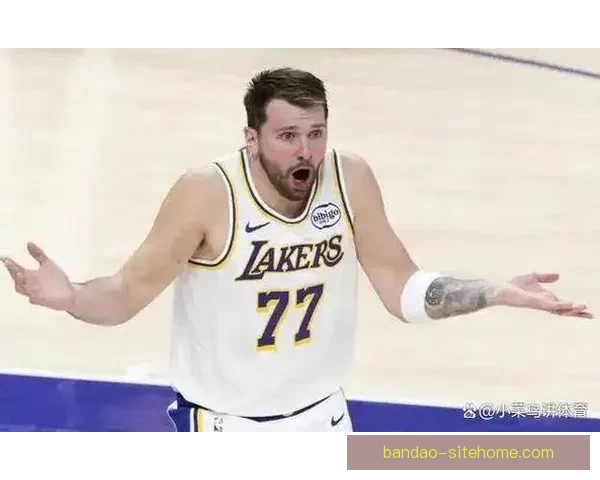 东契奇疯狂三月数据惊人全面碾压文班亚历山大争夺月最佳